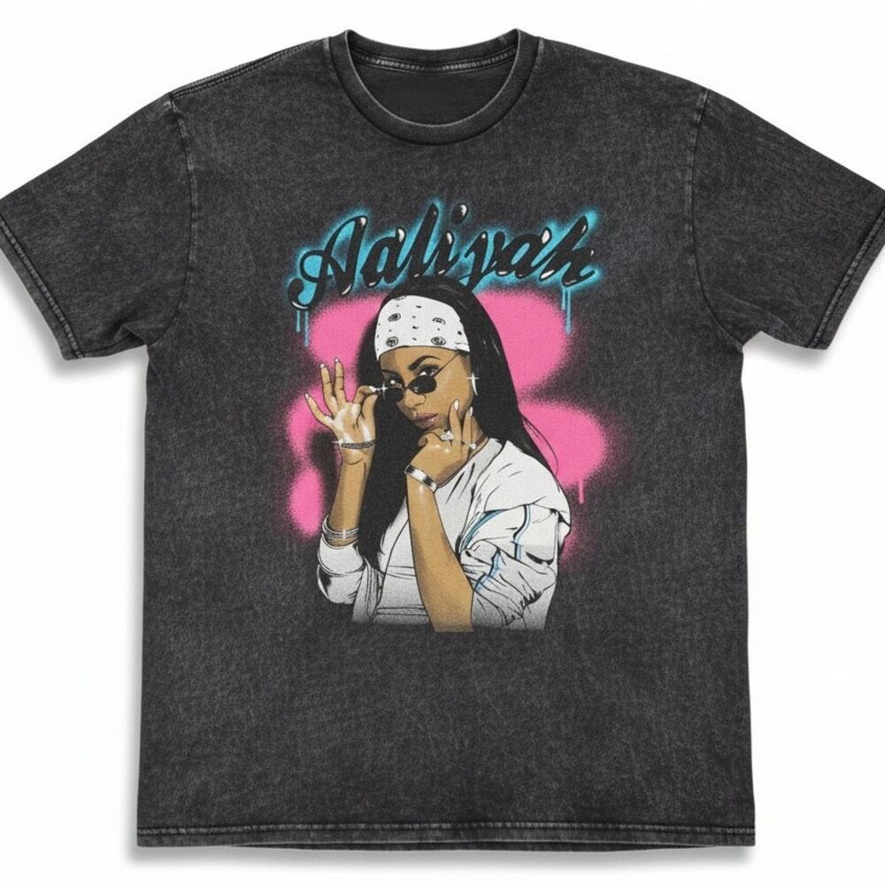 Aaliyah Black Acid Wash Vintage Airbrush Style Men's Small T-Shirt R&B Hip Hop
